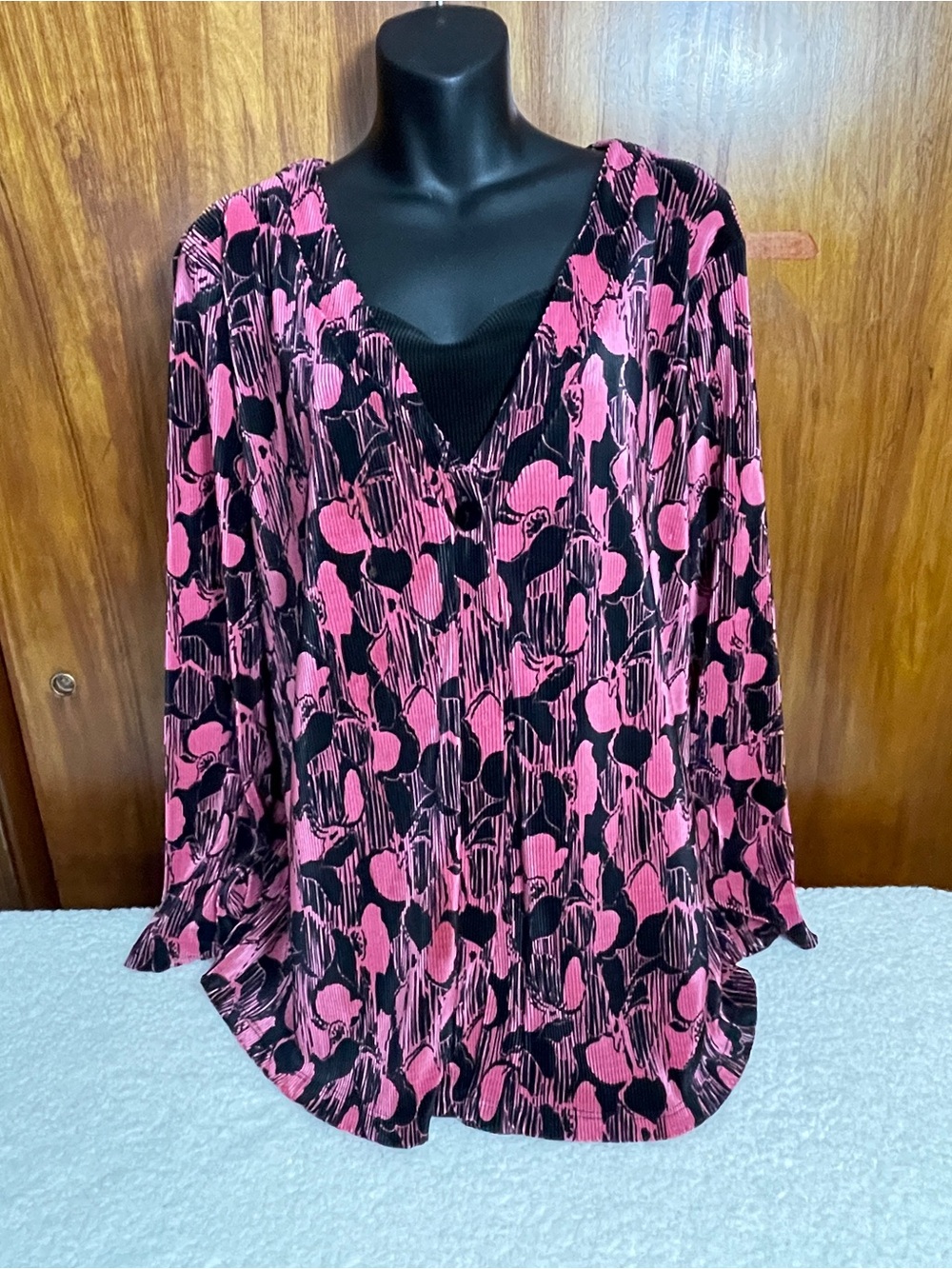 JM Collection Pink and Black Abstract V-Neck Blouse 2X